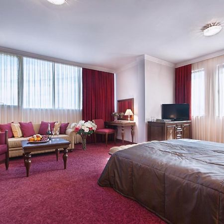 Hotel Chiirite Plovdiv Exteriör bild