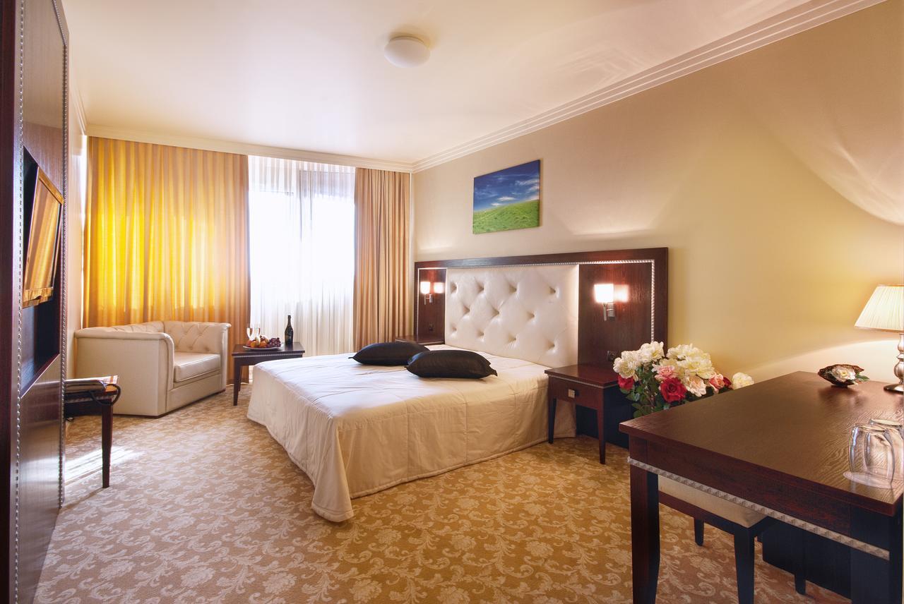 Hotel Chiirite Plovdiv Exteriör bild
