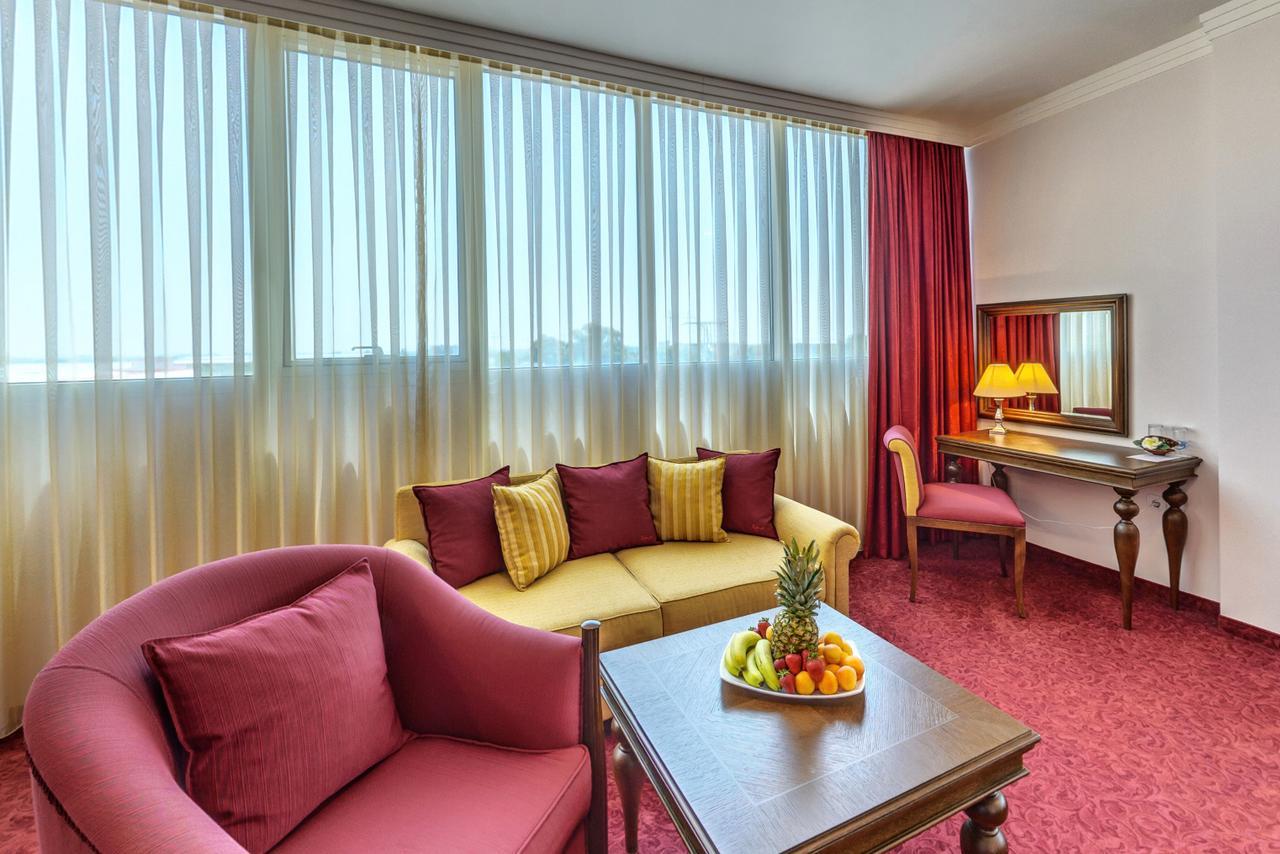 Hotel Chiirite Plovdiv Exteriör bild
